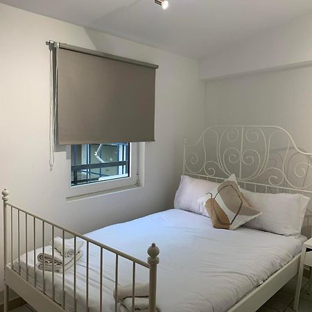 Tony 'S Place Apartment Drama Bagian luar foto
