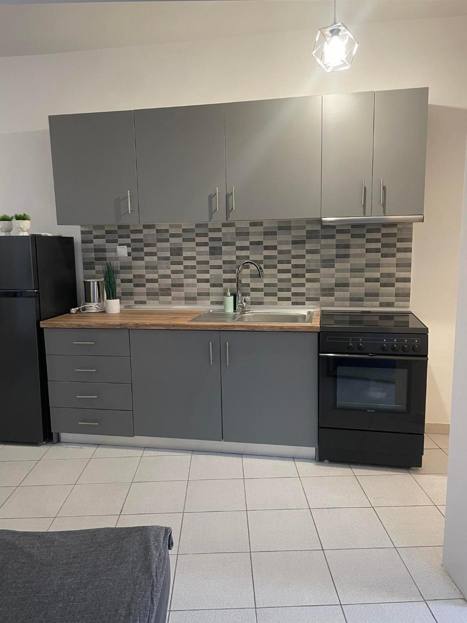 Tony 'S Place Apartment Drama Bagian luar foto